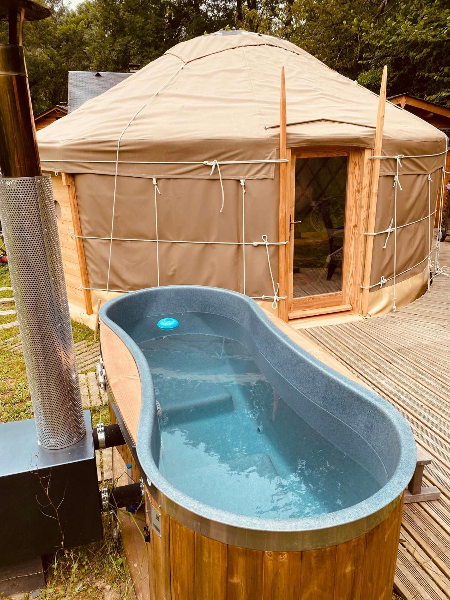Yourte Et Son Bain Nordique Frechet-Aure Экстерьер фото